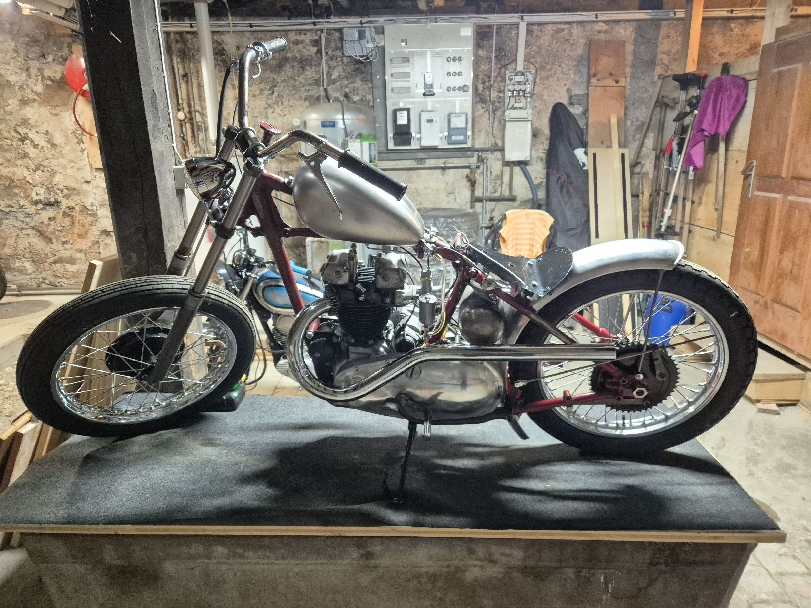 Triumph Chopper: Triumph 5T 1950 – Usato da Mühleberg venduto da robatelhome1 1