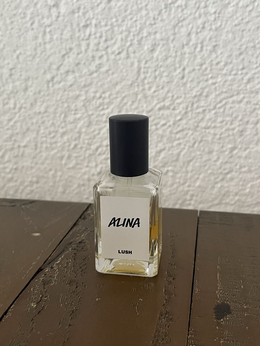 Lush Parfums & Eau de Toilette: Lush Alina Parfum – D'occasion à Worb par alfiie824