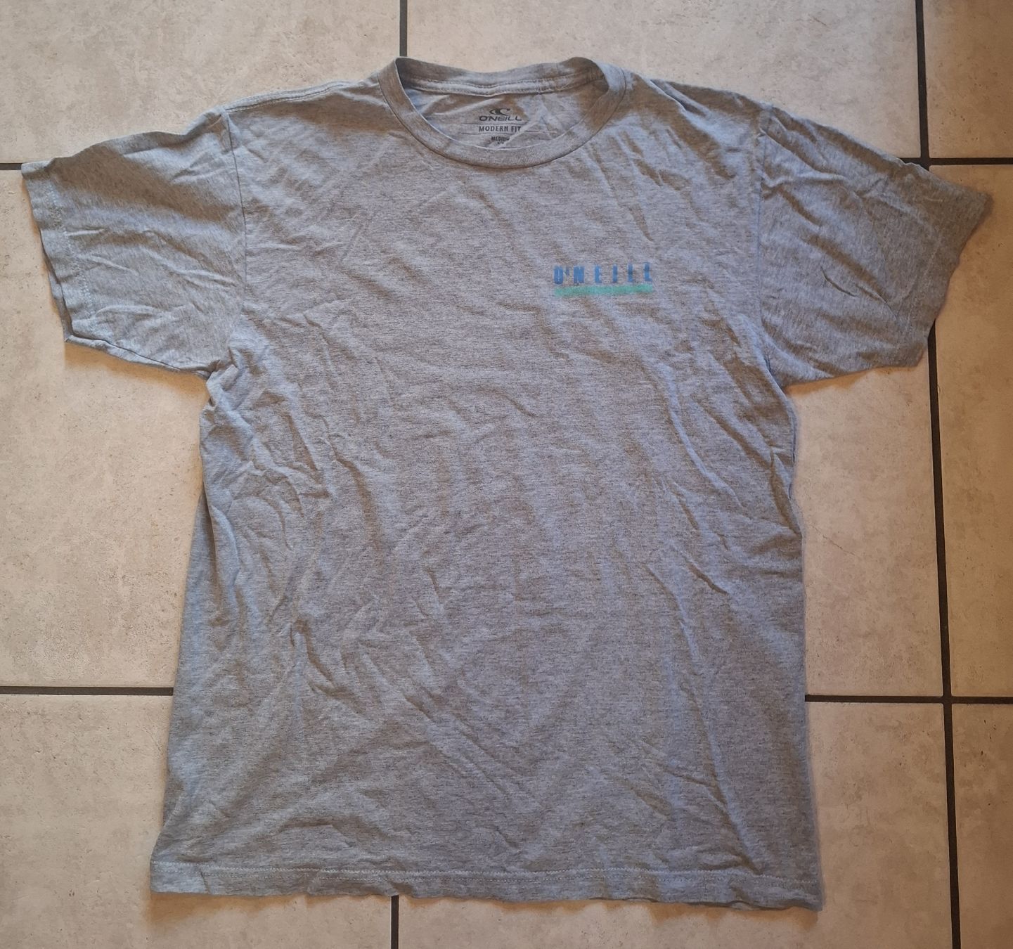 O'Neill T-shirt: T-Shirt Gr. M, O'Neill, Rückendruck, hellgrau – Usato da Urtenen-Schönbühl venduto da nerdgirl