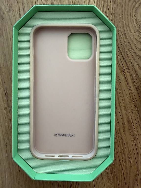 Swarovski Coques & Protection écran: Schutzhülle Swarovski IPhone – D'occasion à Wittenbach par janine37 1