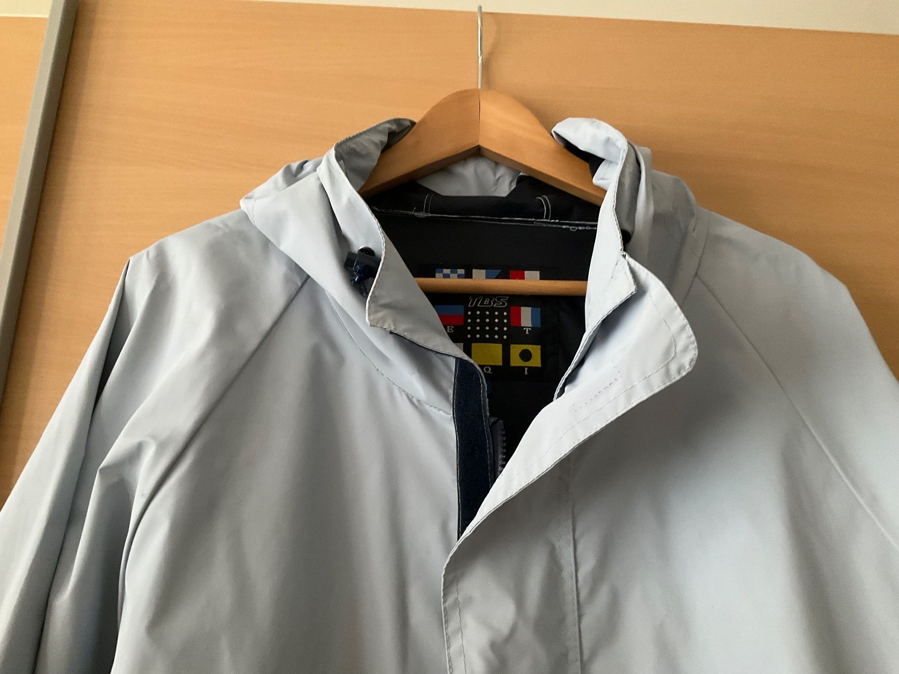 TBS Jacken: Veste imperméable TBS occasion t.38-40 – Gebraucht aus Murten von Louis1954 2