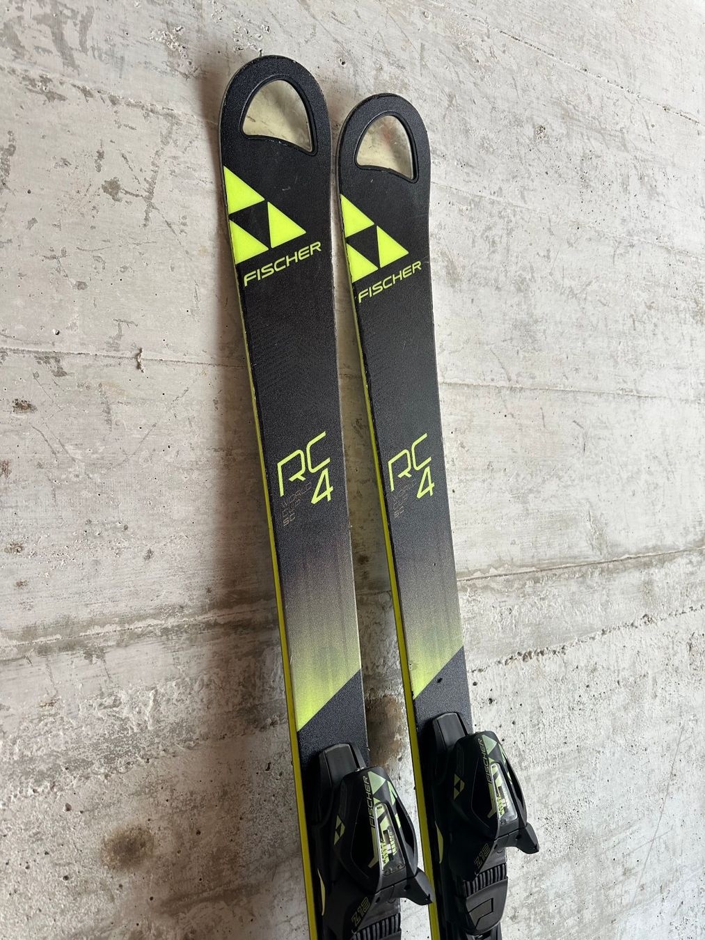 Fischer Sci: Fischer RC4 SC Ski 155CM – Usato da Emmenbrücke venduto da karkarkar 1