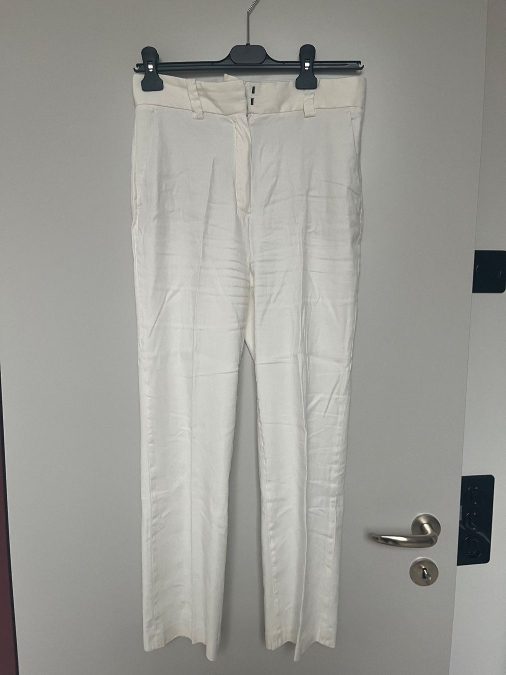 Massimo Dutti Pantaloni: Leinenhose Massimo Dutti, Gr. 38 – Usato da Zürich venduto da MariaKo