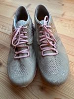 On Schuhe Damen Grösse:  EUR 37,5 neu, nie getragen