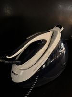 Steam iron / Dampfbügeleisen