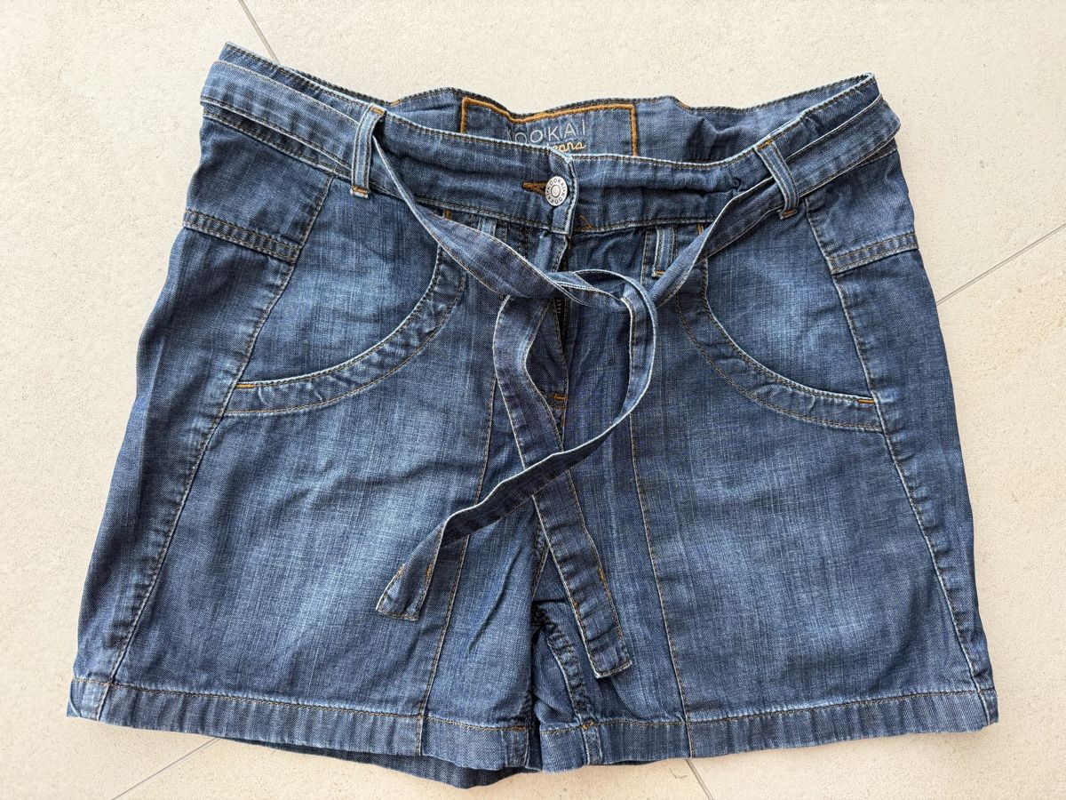 Kookai Pantaloni: KOOKAÏ Shorts aus Jeans Gr 38 – Usato da Zug venduto da kow_6xr6 1
