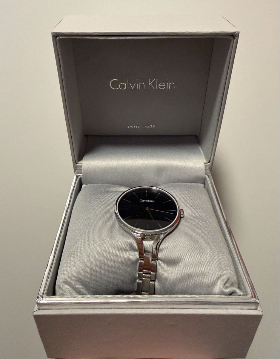 Calvin Klein Orologi: Calvin Klein Damenuhr Swiss Made – Nuovo (secondo la descrizione) da Volketswil venduto da mikeyburrows