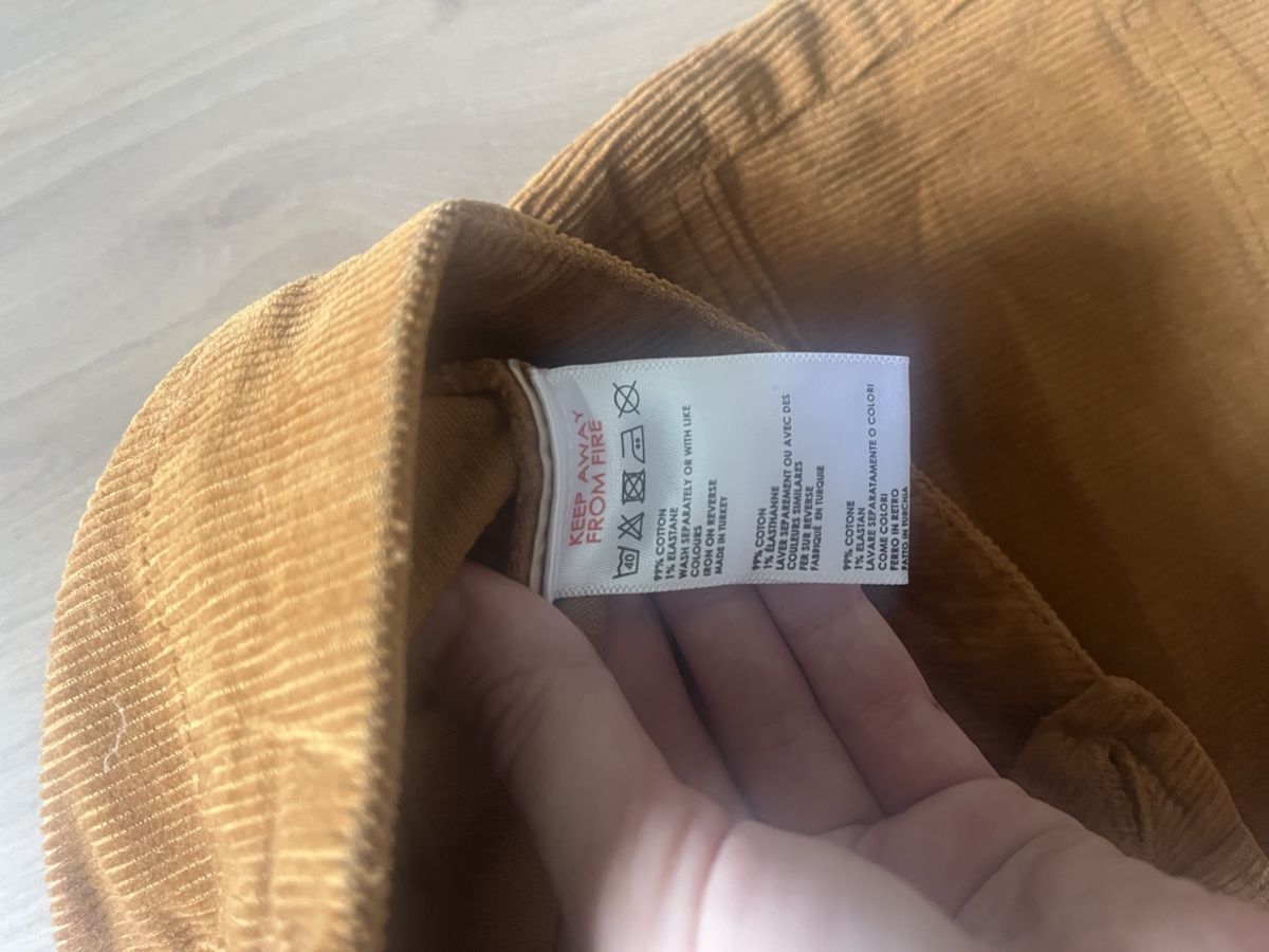 Urban Outfitters Gonne: Cord Rock hellbraun – Usato da Lenzburg venduto da Shru5 3
