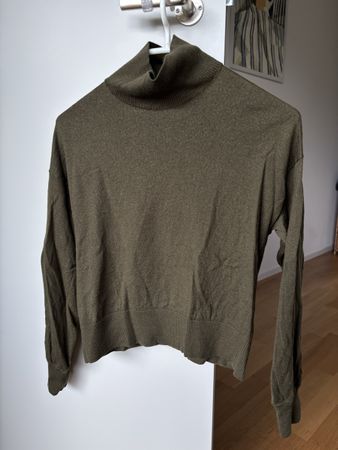 Oliv Pullover 100% Wolle von Samsoe Samsoe