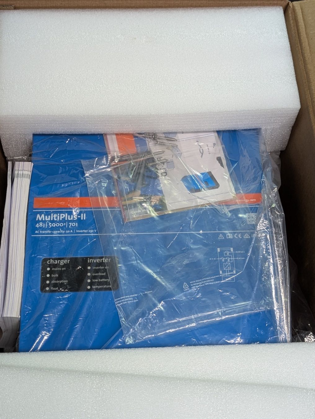 Victron Wechselrichter: Victron 3-Phasen-System Multiplus 2 48/5000, Komplettset – Neu und originalverpackt aus Hallwil von simonw1 3
