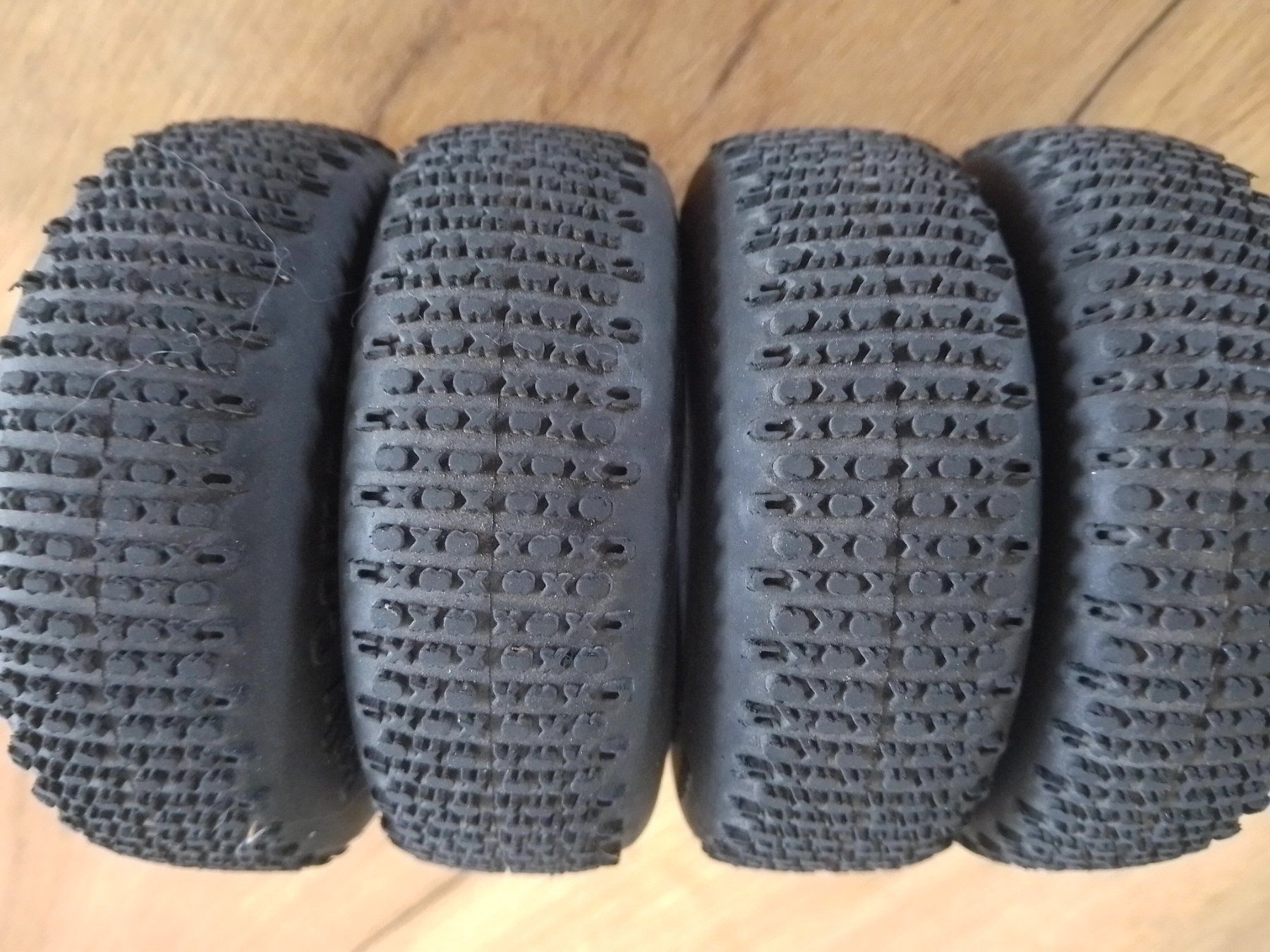 RC4WD Modellismo RC: Rc4wd Tire Bully Comp 1.9" – Usato da Fully venduto da Suisse-crawler 1