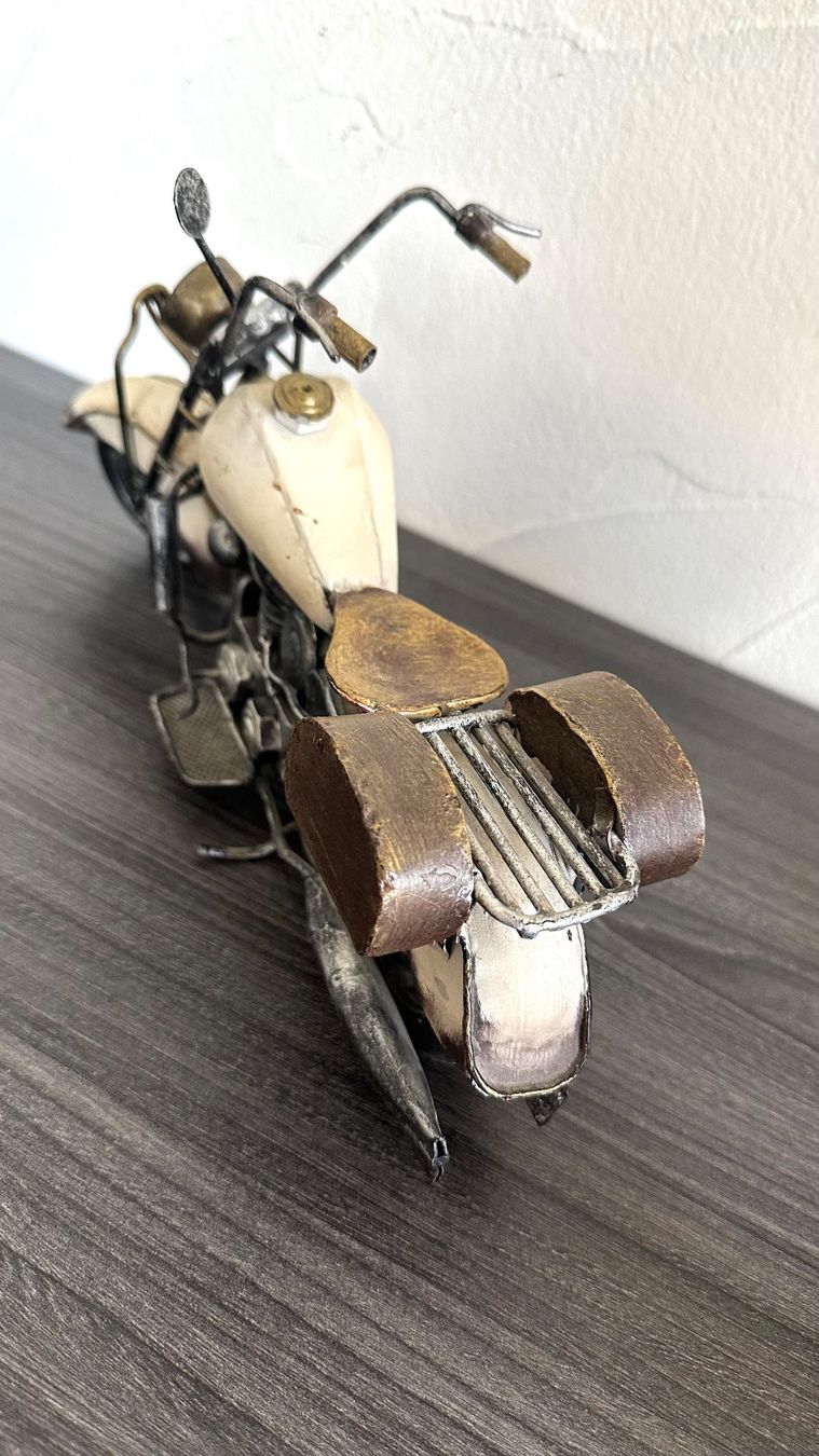 Kit di modellismo & Modellini statici: Modell Harley Davidson Motorrad, Eisen & Blech, 1,2 kilo – Usato da Zürich venduto da brazerola 3