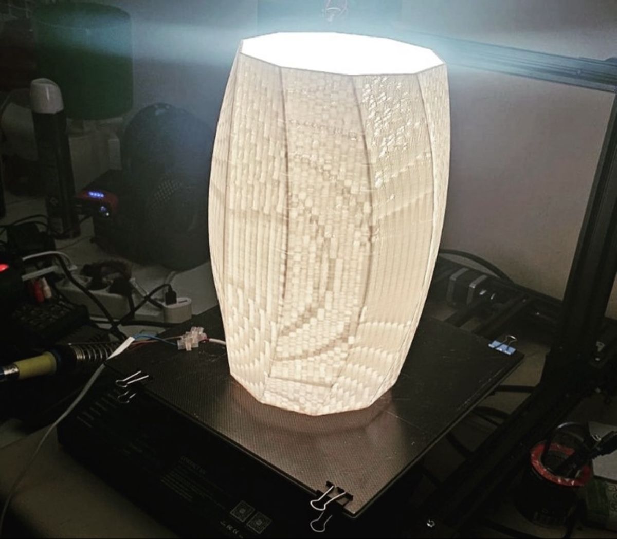 Lampade: Lampada da tavolo – Nuovo (secondo la descrizione) da Embrach venduto da arg_wy2k