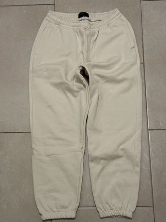 Pull&Bear Jogginghose in Beige