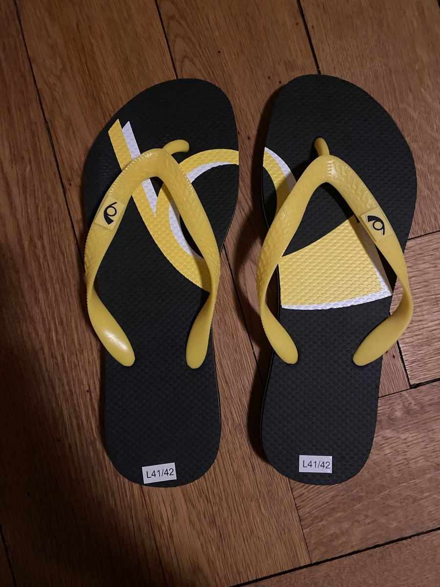 Scarpe da uomo: NEUE Flip-Flops von Postauto – Nuovo (secondo la descrizione) da Zürich venduto da triangular