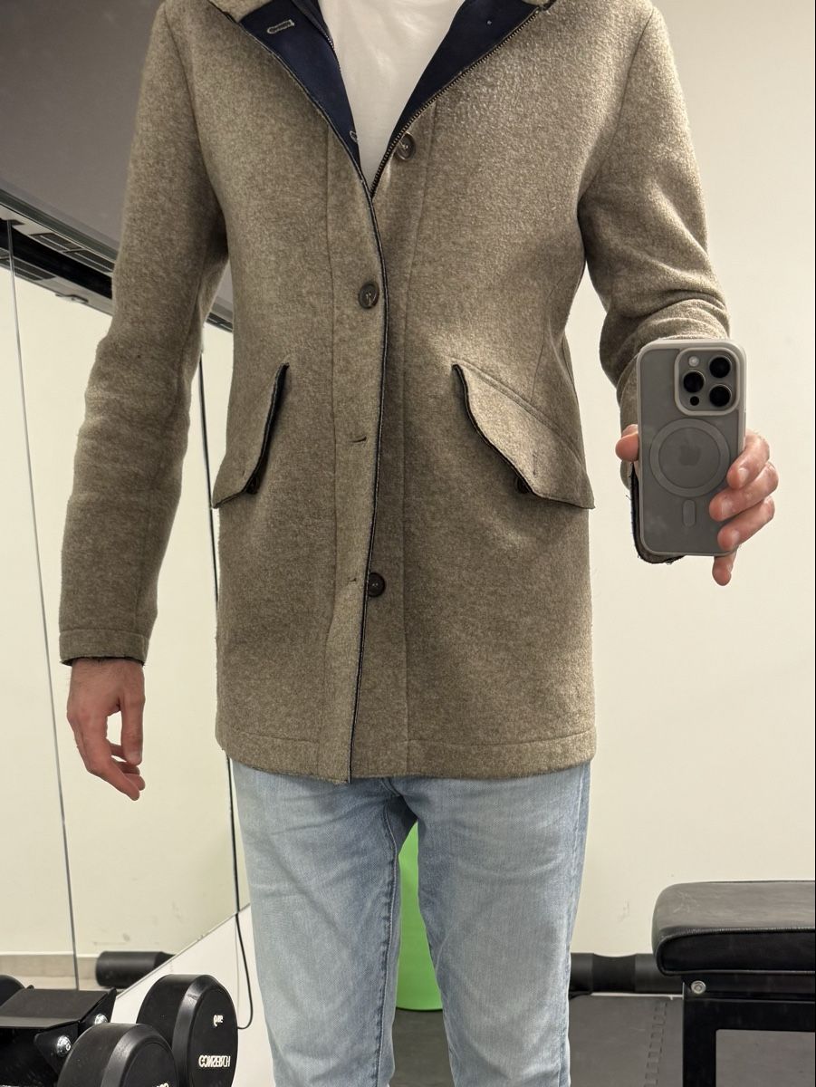 Mäntel: Fradi Warm wool coat, size 52 – Gebraucht aus COMMUGNY von toutdoitdisparaitre