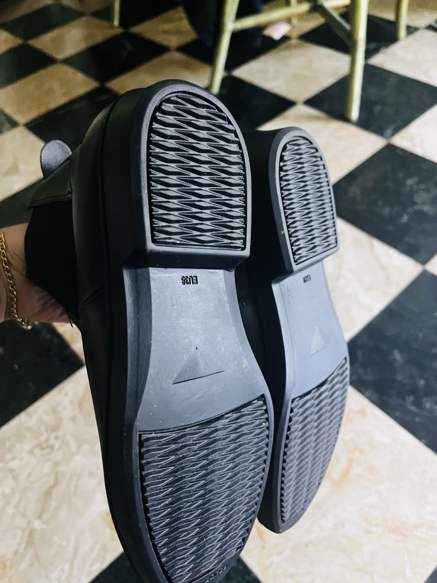 Decathlon Chaussures femmes: Reitschuhe Neu – Neuf avec emballage d'origine à Nods par rubin013 2