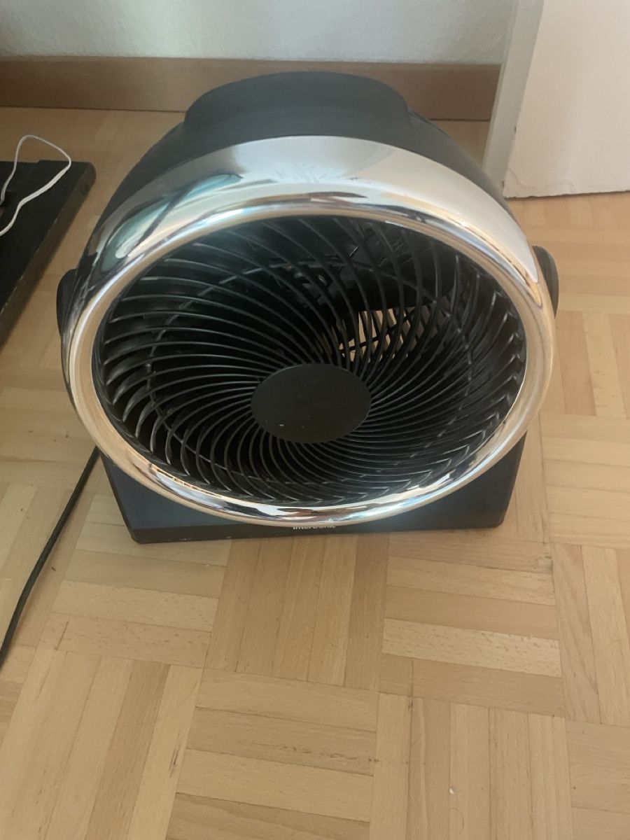 Ventilatoren: Table fan black silver – Gebraucht aus Zürich von ana_6dl5