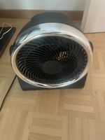 Table fan black silver