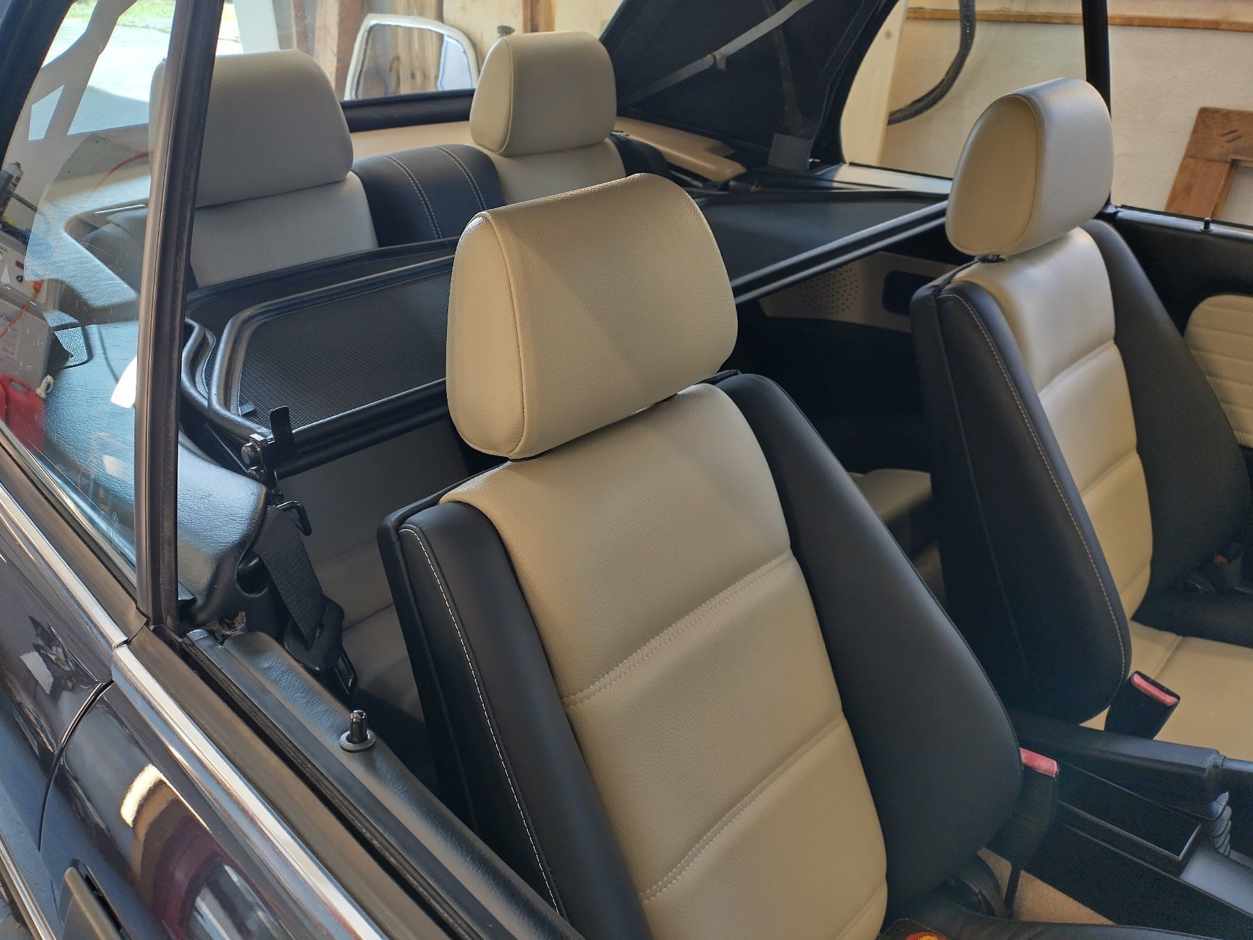 BMW Automobili: BMW E30 325i A Cabrio – Usato da Goldau venduto da Bertens 8