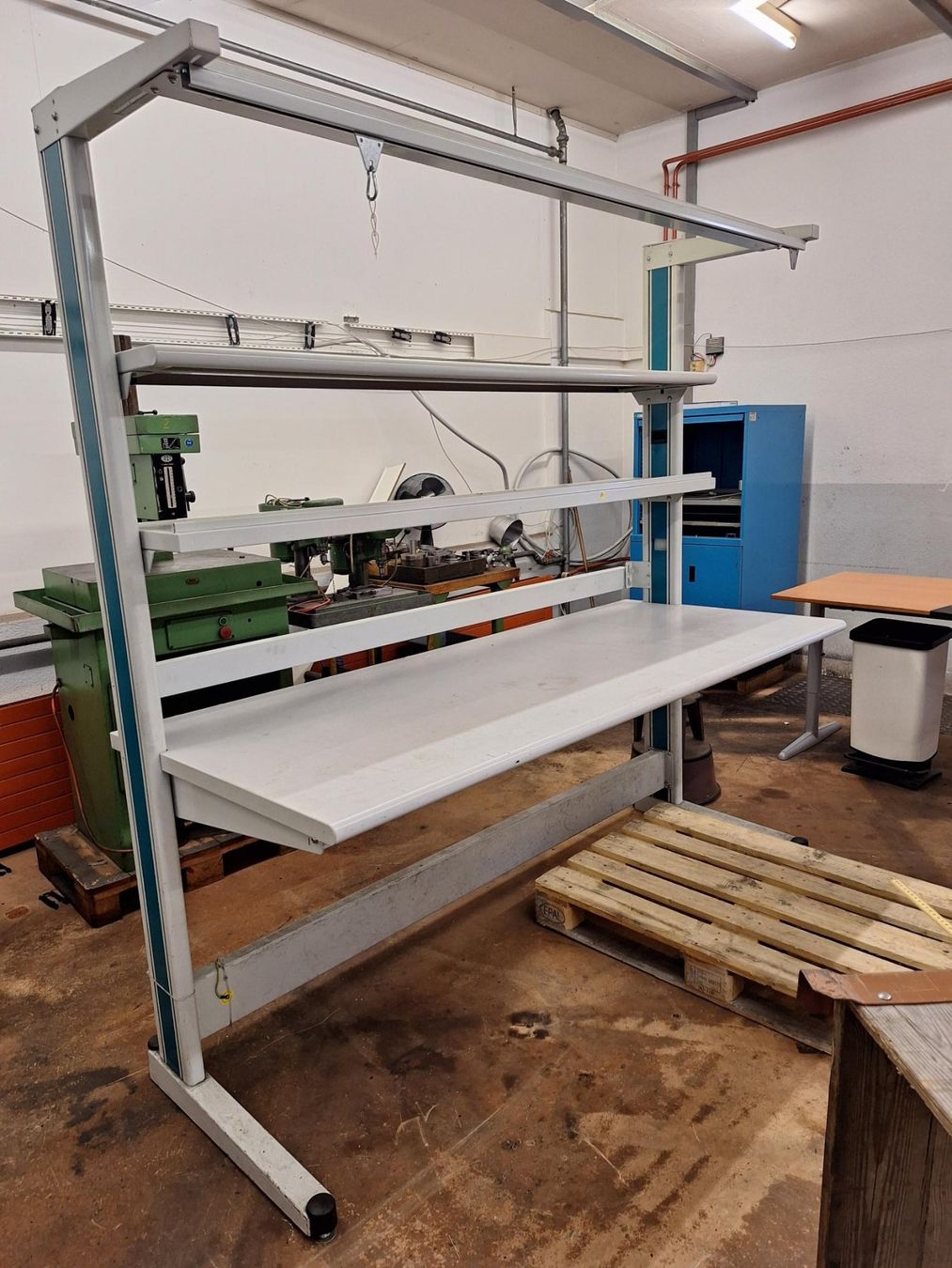 Tables: Montagetisch – D'occasion à Frutigen par orpaw