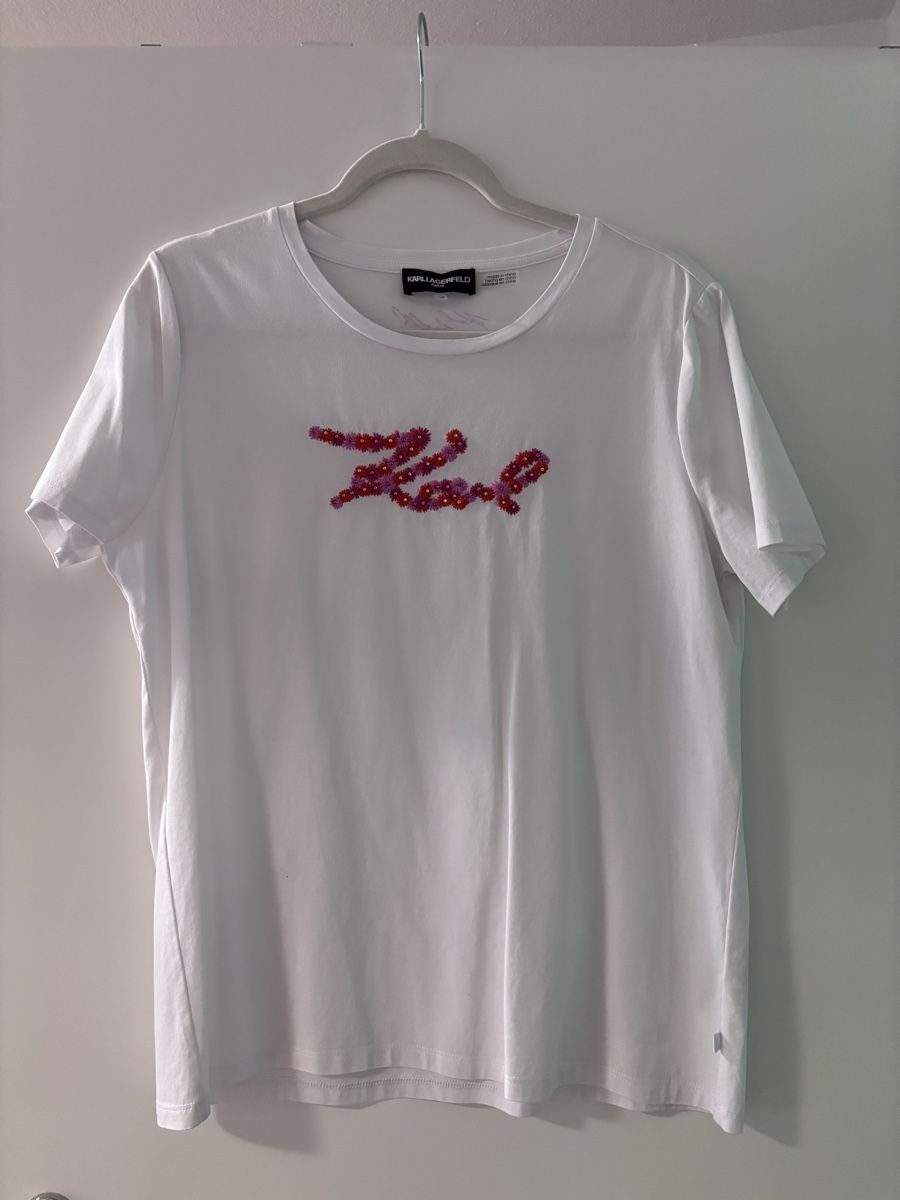 Karl Lagerfeld T-shirts: Karl Lagerfeld T-Shirt – D'occasion à Wetzikon ZH par Deba26