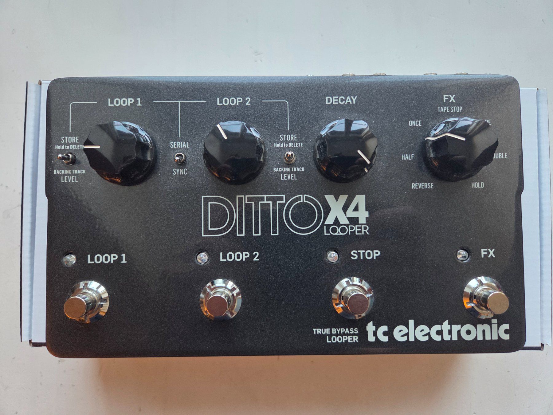 Instruments de musique: TC Electronic Ditto X4 Looper Gitarreneffektpedal – D'occasion à Uetendorf par Gometer