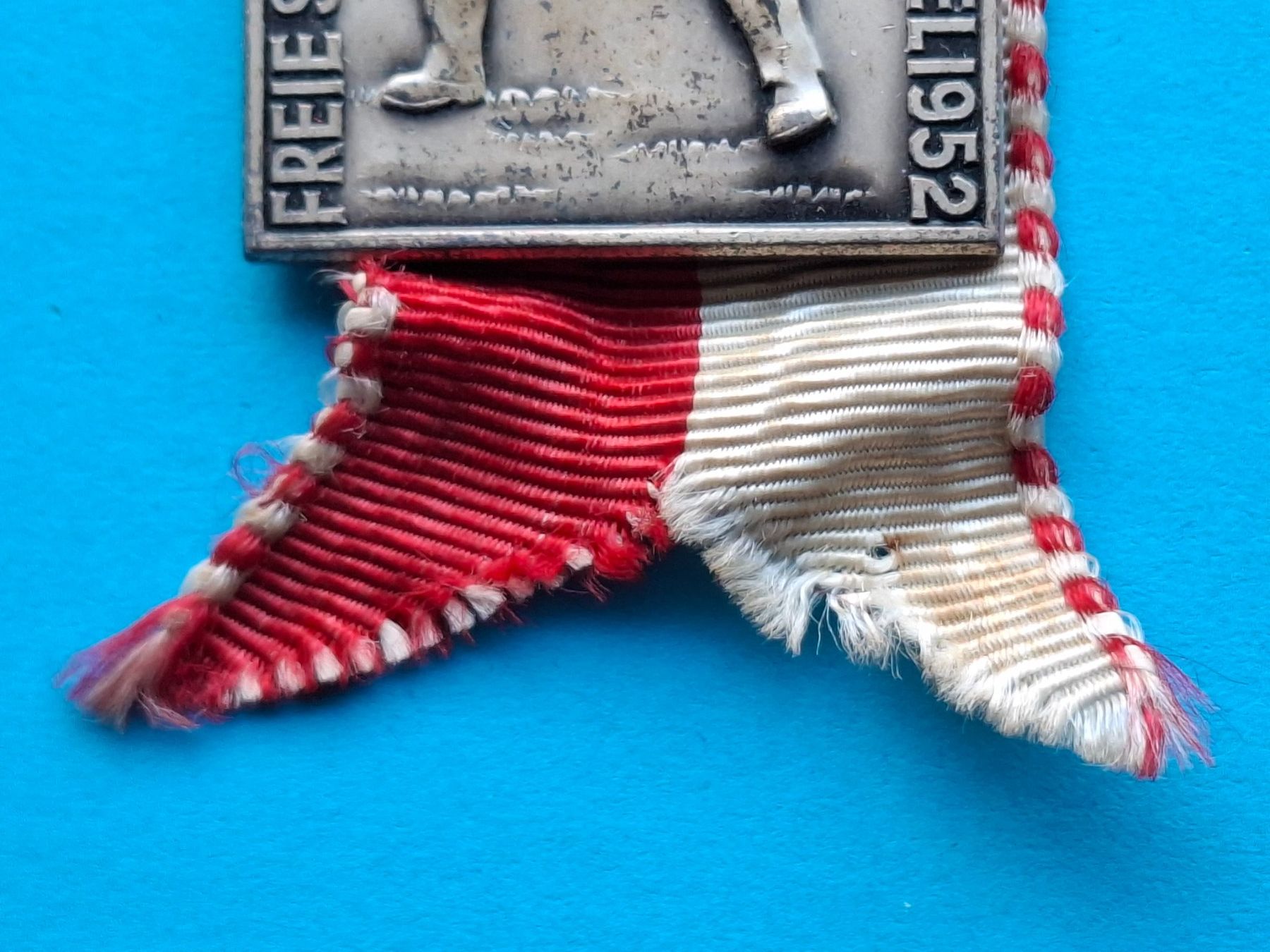 Medaglie: SUT Biel 1952 (U702) – Usato da Schwanden GL venduto da Suvorov 2