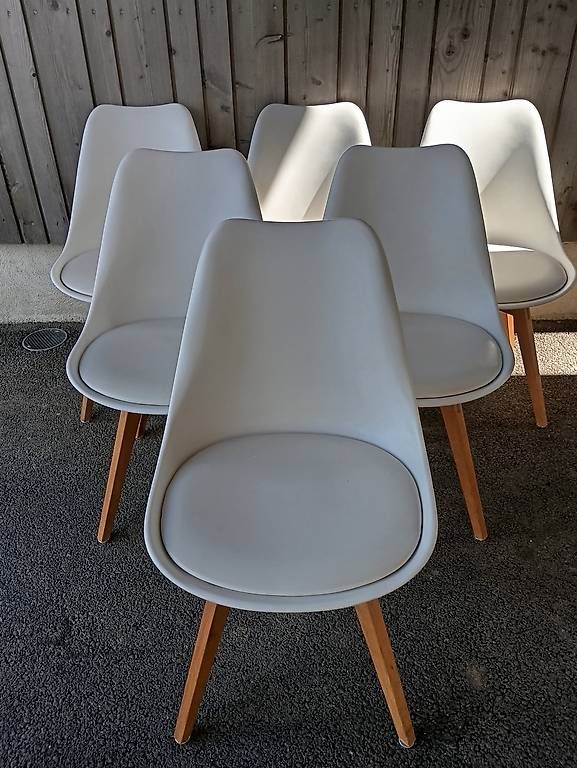 Sedie: 6 chaises de salle à manger blanches – Usato da Lavigny venduto da gui_kk2w
