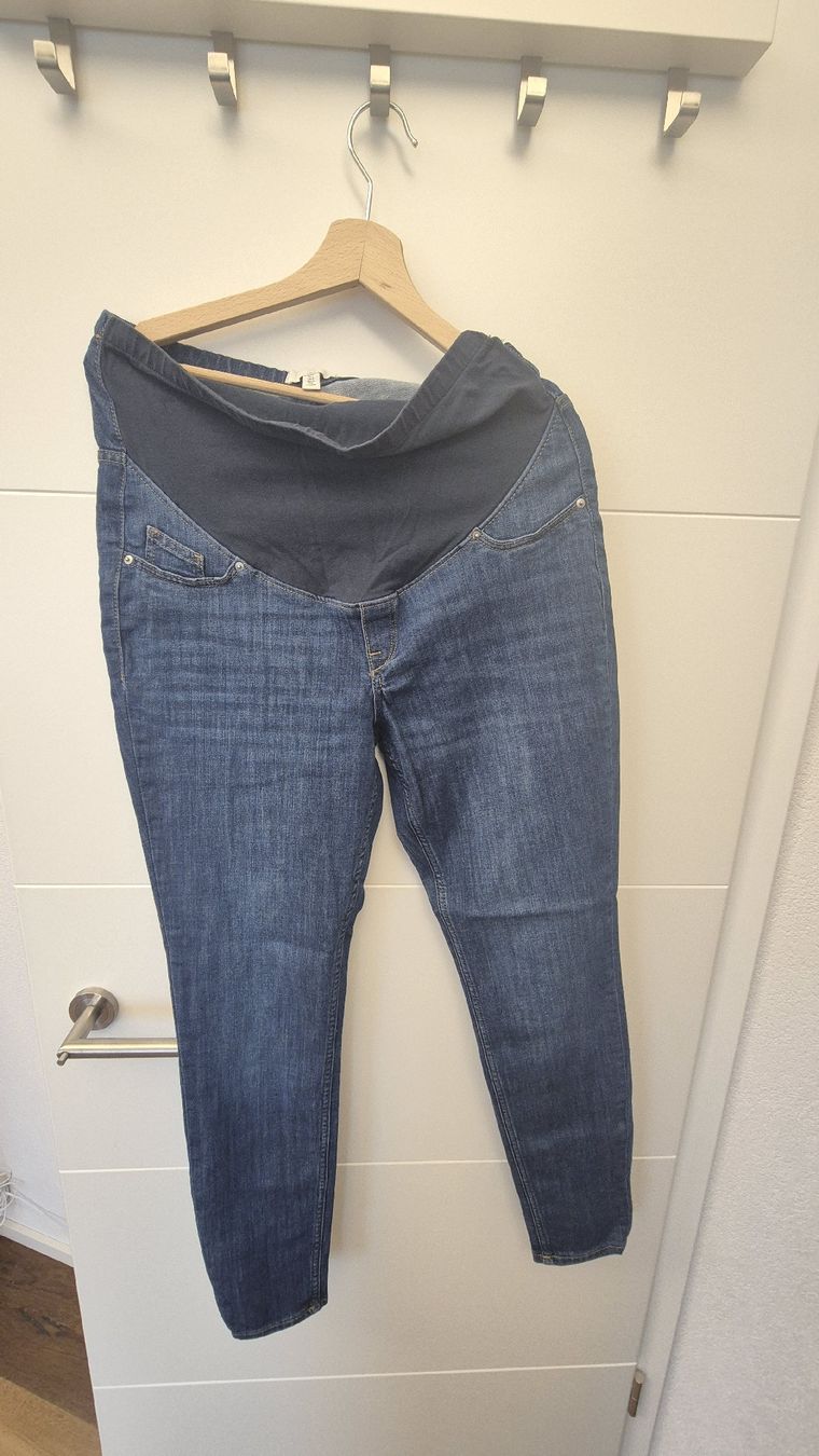 Lotti di vestiti: Schwangerschftsmode  – Usato da Algetshausen venduto da soe_27l6 2
