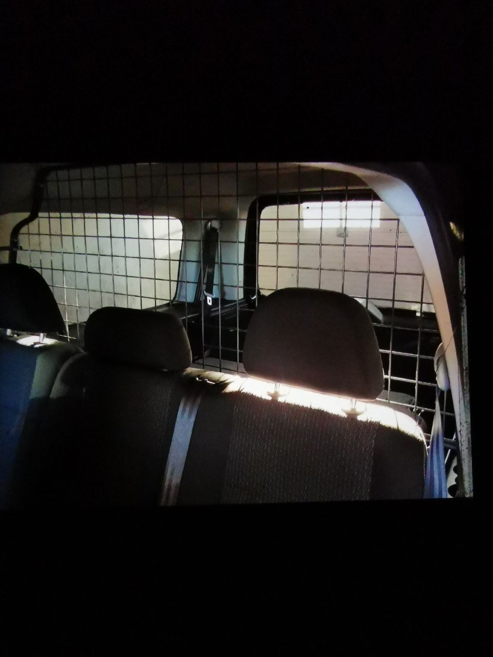 Cages, transport & sécurité: Hundegitter/Trenngitter – D'occasion à Oschwand par Ueli26 1