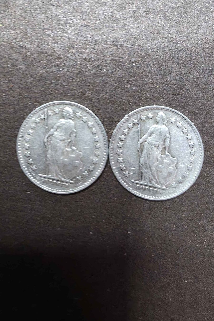 Tutti le monete: 2 Silbermünzen 1/2 Franken 1945 – Usato da Filzbach venduto da Cschufi 1