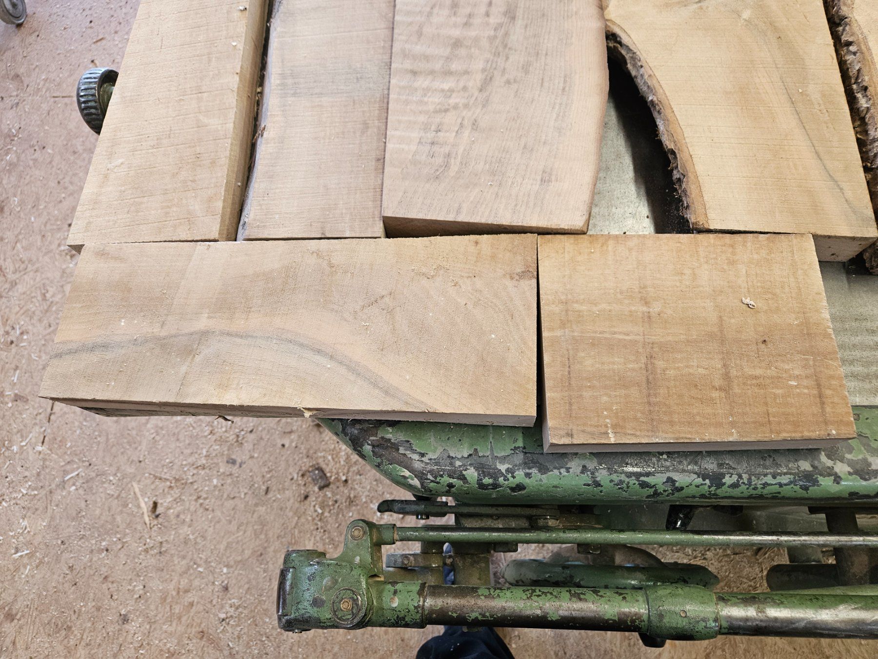 Articoli in legno: Nussbaum Holz – Nuovo (secondo la descrizione) da Schangnau venduto da egli6.2 7