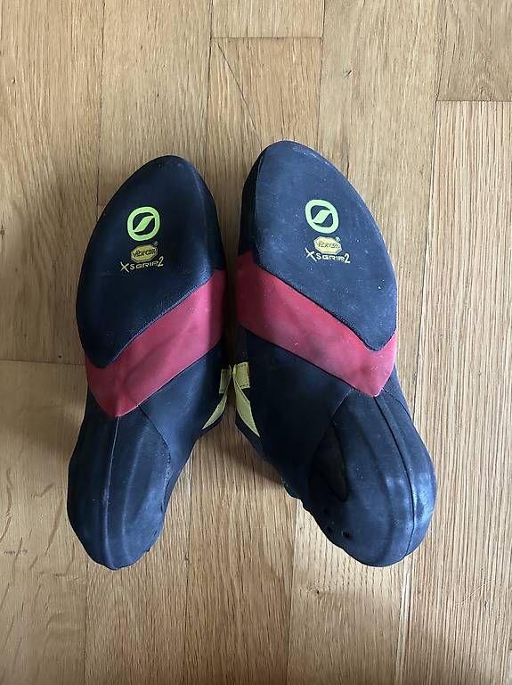 Scarpe da donna: Scarpa Kletterschuhe Damen – Usato da Kriens venduto da lora.venetz 1