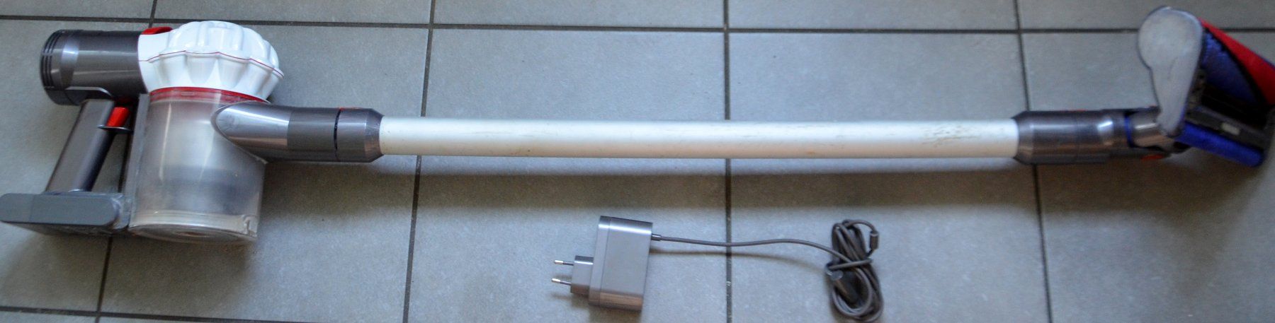 Dyson Staubsauger & Zubehör: Staubsauger Dyson V7 aspirateur – Gebraucht aus Collonges von arashee 1