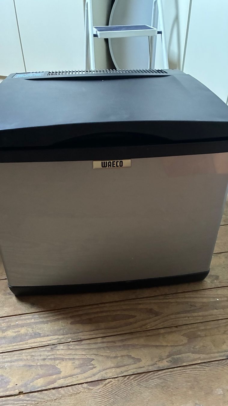 Waeco Frigoriferi & Refrigeratori: Kühlbox – Usato da Rüedisbach venduto da PaulM04 1