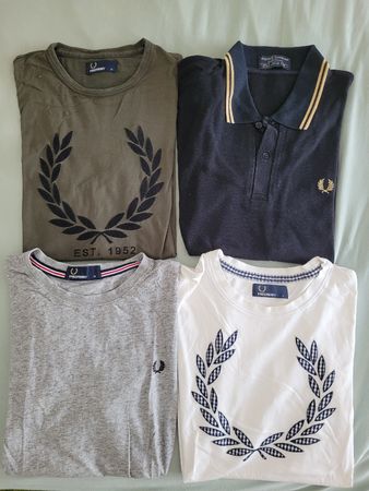 4 Fred Perry T-Shirts und Poloshirt Mix Grössen S bis M