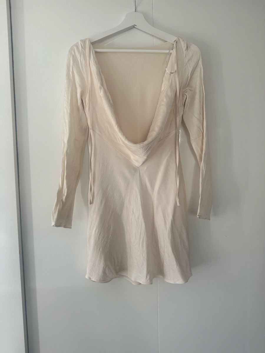 Vestiti: Shona Joy ecru backless dress – Usato da Uster venduto da Monika_OB