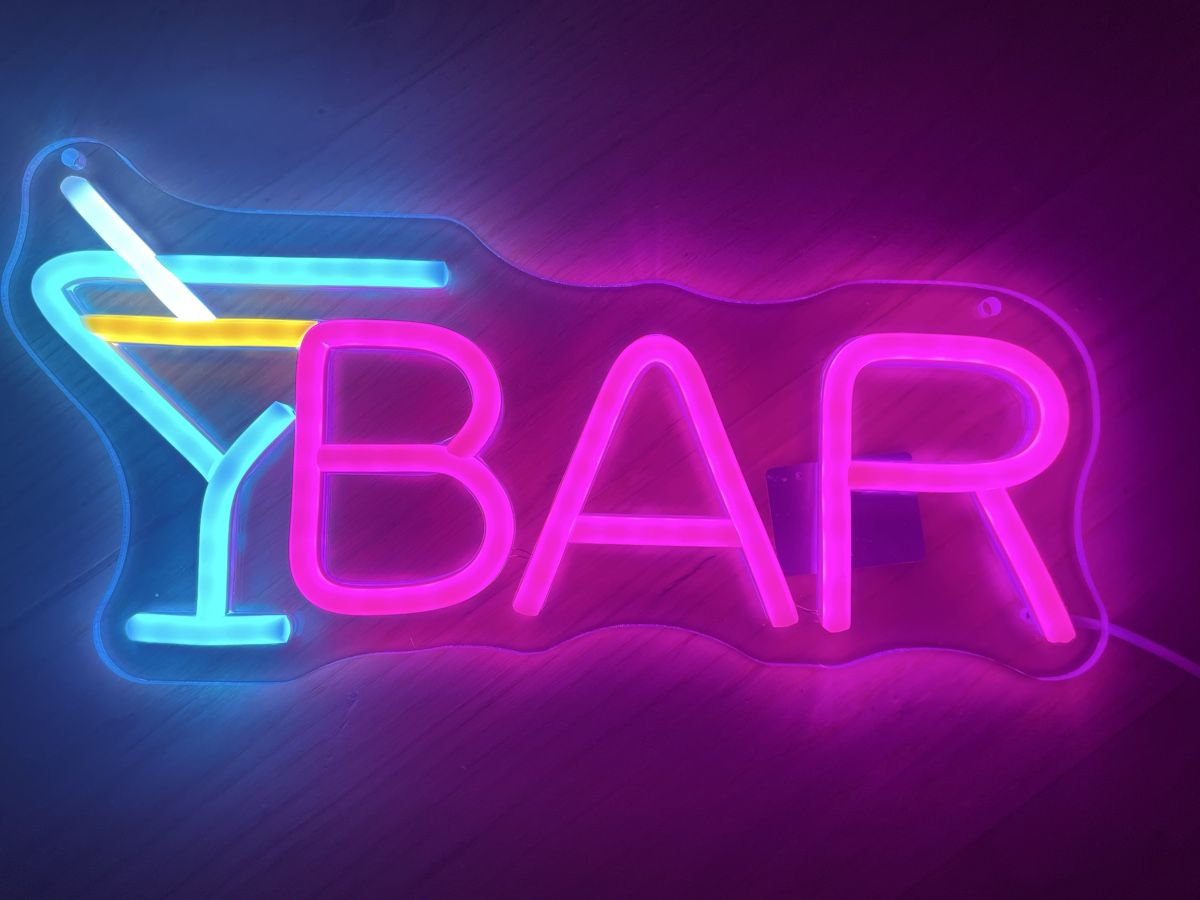 Toutes les décorations: Neonlicht BAR - neu! – Neuf (Voir description) à Zürich par kollbtan 1