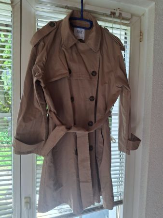 Manteau court taille M marque Zara 55% coton