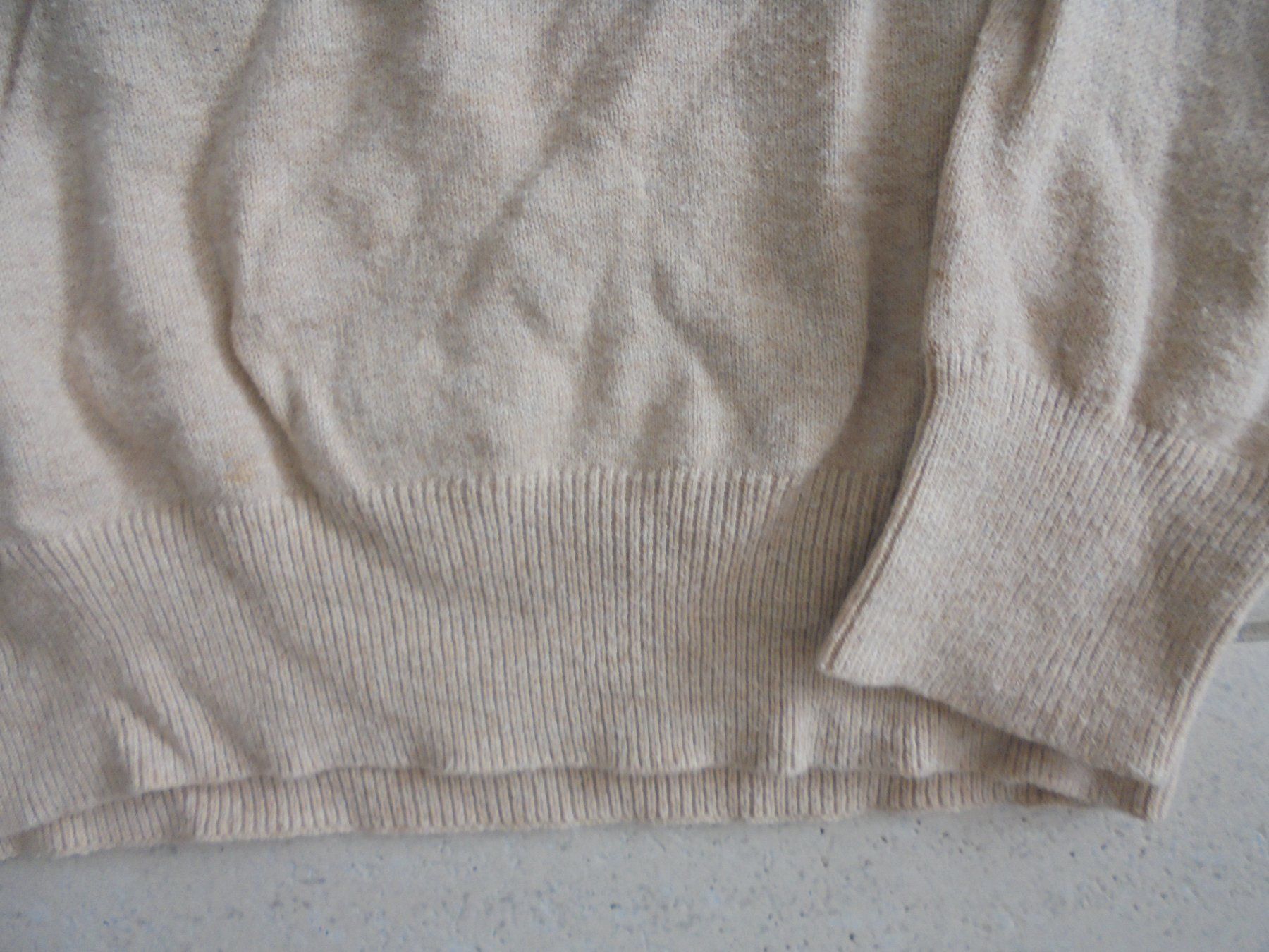Maglioni & Felpe: PULLOVER FÜR DAMEN GR.36 – Usato da Rotkreuz venduto da Samballi 2