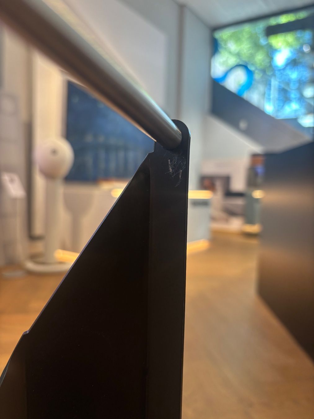 Altro in Decorazioni & Accessori: support de table rotatif Bang&Olufsen de Beovision V1-32 – Usato da Sion venduto da Bang-OlufsenSion 4