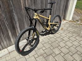 Santa Cruz Nomad 4 CC Carbon Felgen