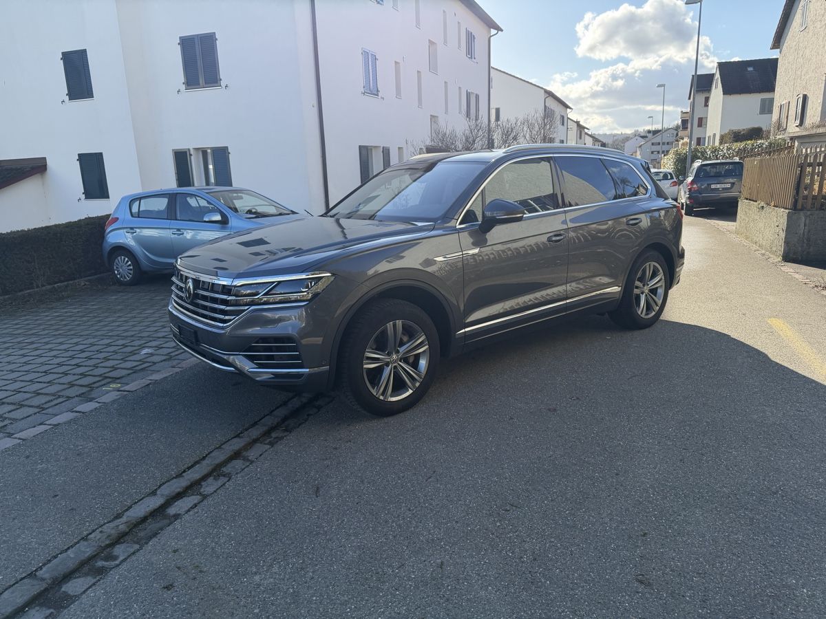 VW Automobili: VW Touareg Elegance 3.0 TSI – Usato da Schaffhausen venduto da Ozi95