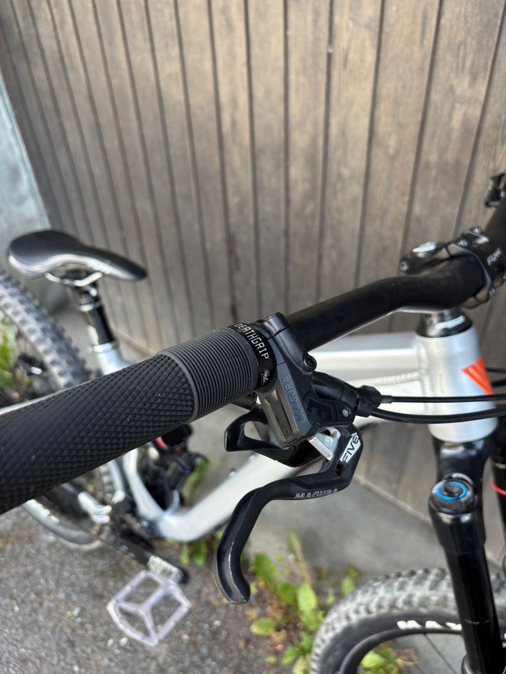 Wheeler Biciclette: Fully Wheeler Hornet AL MTB – Usato da Bad Ragaz venduto da arturs.ritenis 3