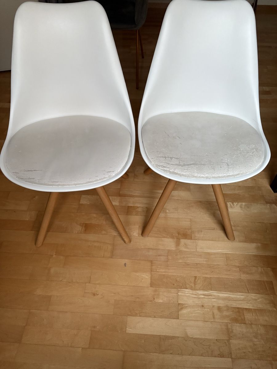 Chaises: 2 Stuhlen  – D'occasion à Zürich par AnaMK