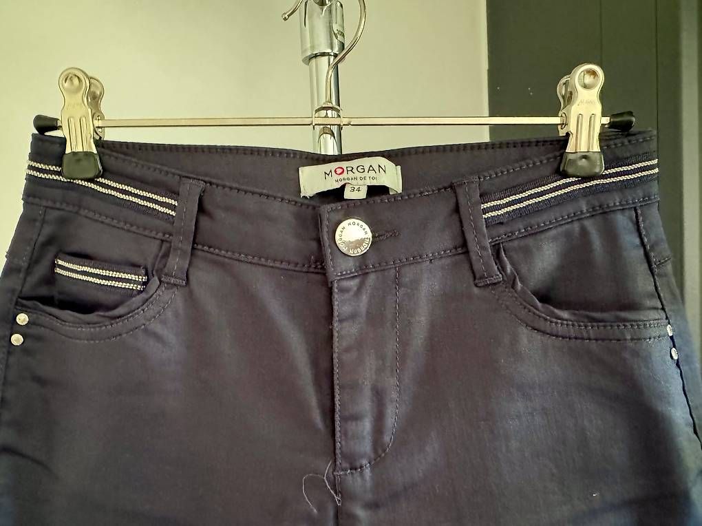 Pantalons: Pantaloni mai indossati  – D'occasion à Massagno par whi_d5bd 4