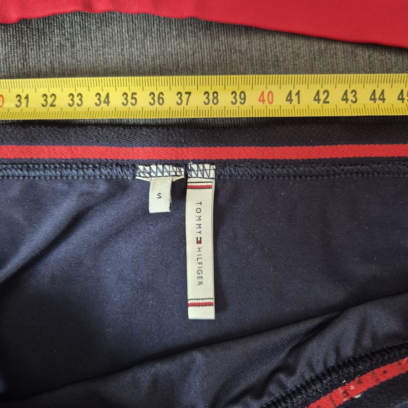 Tommy Hilfiger Costumi da bagno & Bikini: Bikini Tommy Hilfiger rot/dunkelblau Grösse S  – Usato da Münchenstein venduto da yes_l59n 1