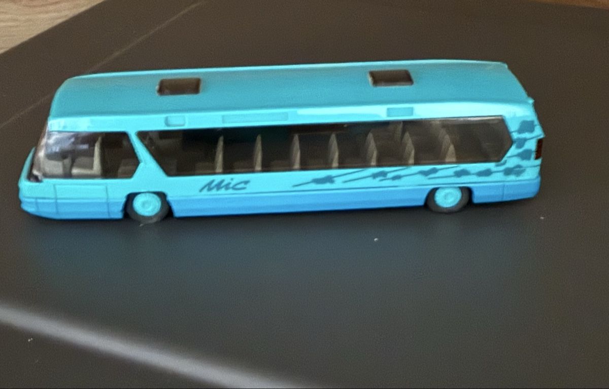 Rietze Kit di modellismo & Modellini statici: Autobus miniature  Neoplan Metroliner – Nuovo (secondo la descrizione) da Charmey (Gruyère) venduto da Schimmelblau