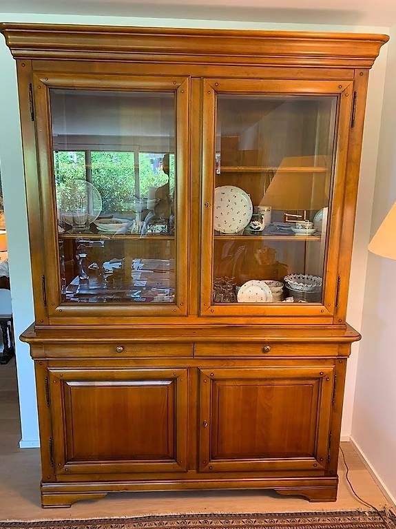 Vetrine: Buffet-Vitrine mit Glastüren Schubladen und Törchen – Usato da Altdorf UR venduto da anatol69